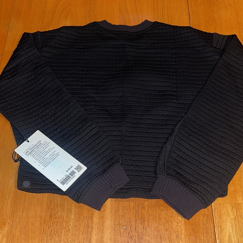Lululemon LAB Textured Grid Cropped Pullover - Picture 2 of 3